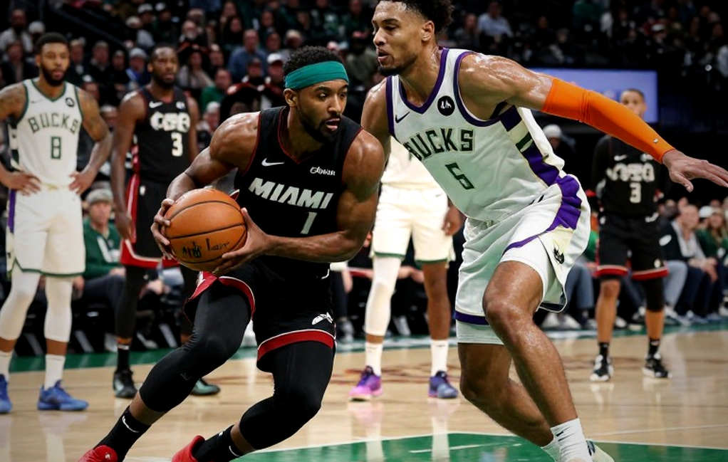 Matt Thomas đến Unicaja Malaga: Hợp đồng hai tháng và bài kiểm tra 46,1%