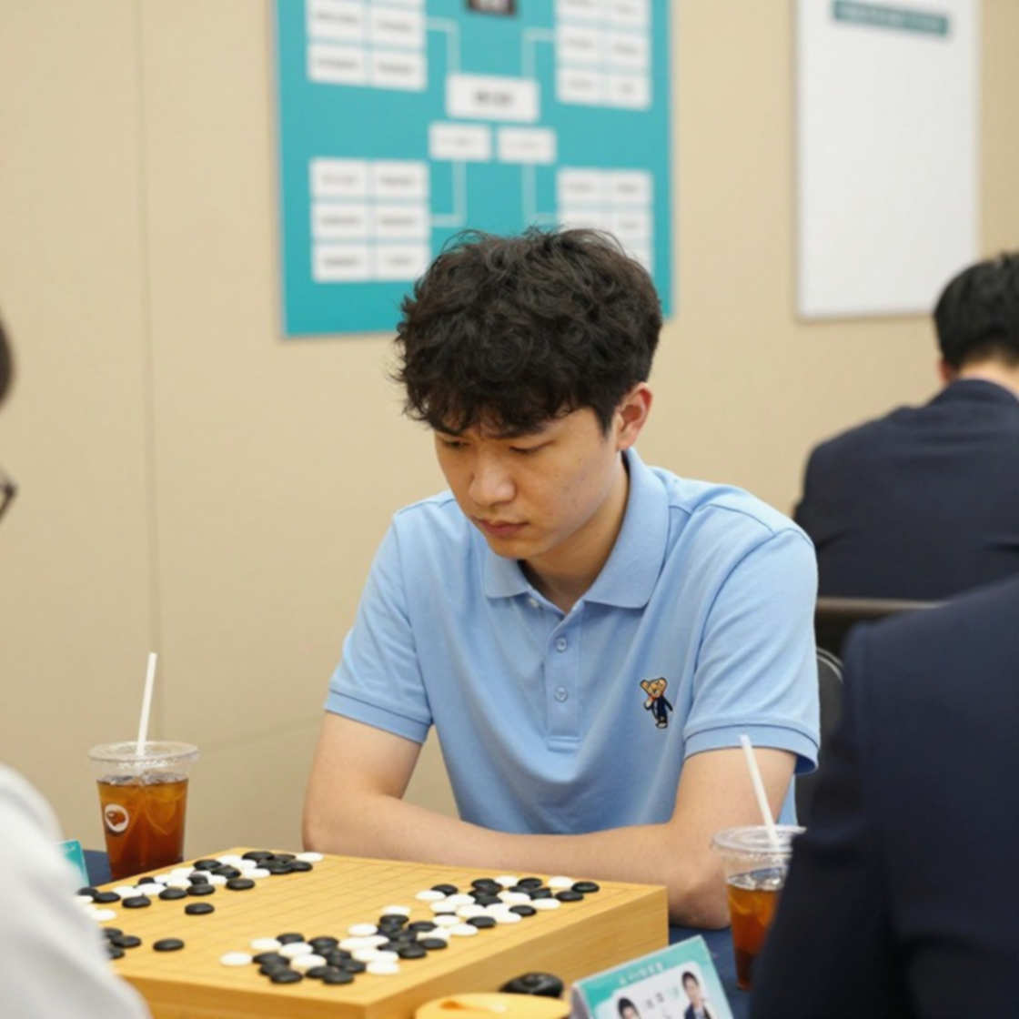 Scotch Opening: Kasparov 2026 và cái bẫy uy tín chưa kiểm chứng