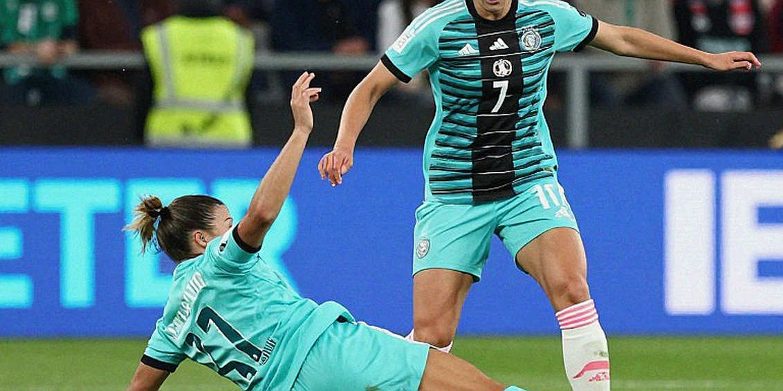 En-Nesyri đã đi, Fenerbahçe vẫn nợ: Lệnh cấm ba kỳ chuyển nhượng và bài học dòng tiền
