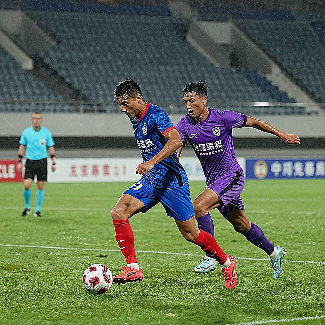 Thể Công Viettel thua Persib Bandung ở ACL2: Quả phạt đền phút 41 và bài học về kỷ luật nơi đất khách