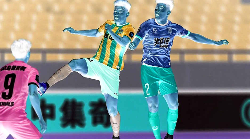 VAR ở V.League 1: Khi công nghệ chạm vào bản năng tấn công