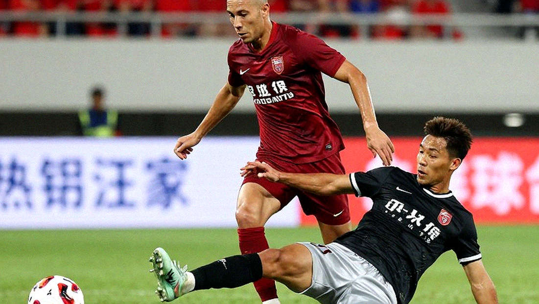 Lê Giang Patrik, khung gỗ tuổi 34 và khoảng trống kế nhiệm chưa được lấp đầy Lê Giang Patrik, khung gỗ tuổi 34 và khoảng trống kế nhiệm chưa được lấp đầy