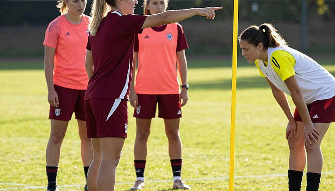 Mùa chuyển nhượng V.League: Ranh giới giữa tin đồn và bản tin rỗng