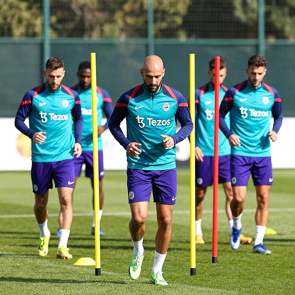 Man City và án trừ điểm đủ xuống hạng: cuộc đua với đồng hồ trước Giáng sinh