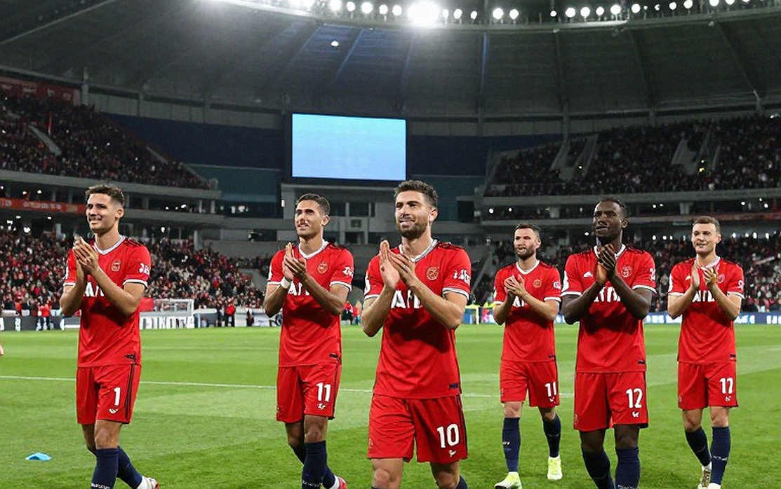 Ronaldo rời trại tập trung: khoảng trống phút 60 và bài kiểm tra quyền lực của Liên đoàn Bồ Đào Nha