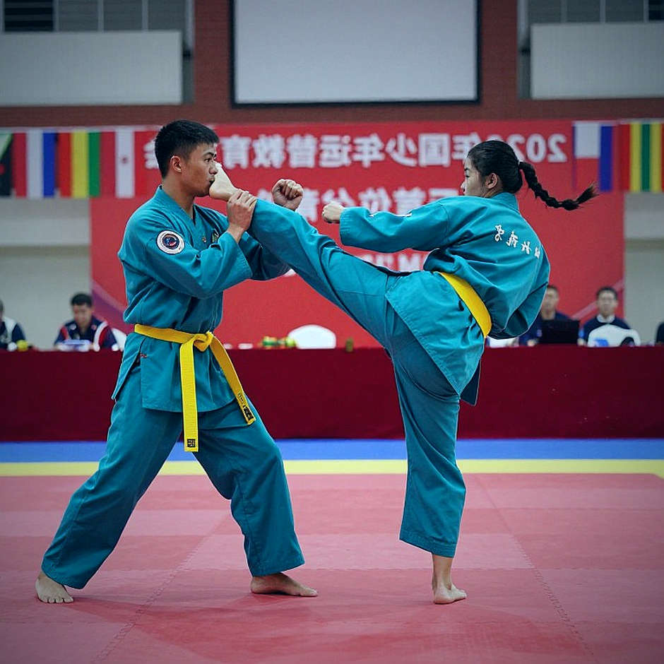 Taekwondo Poomsae: Vietnam's Collective Medal Model and the Structural Gap with South Korea Taekwondo Poomsae: Vietnam's Collective Medal Model and the Structural Gap with South Korea
