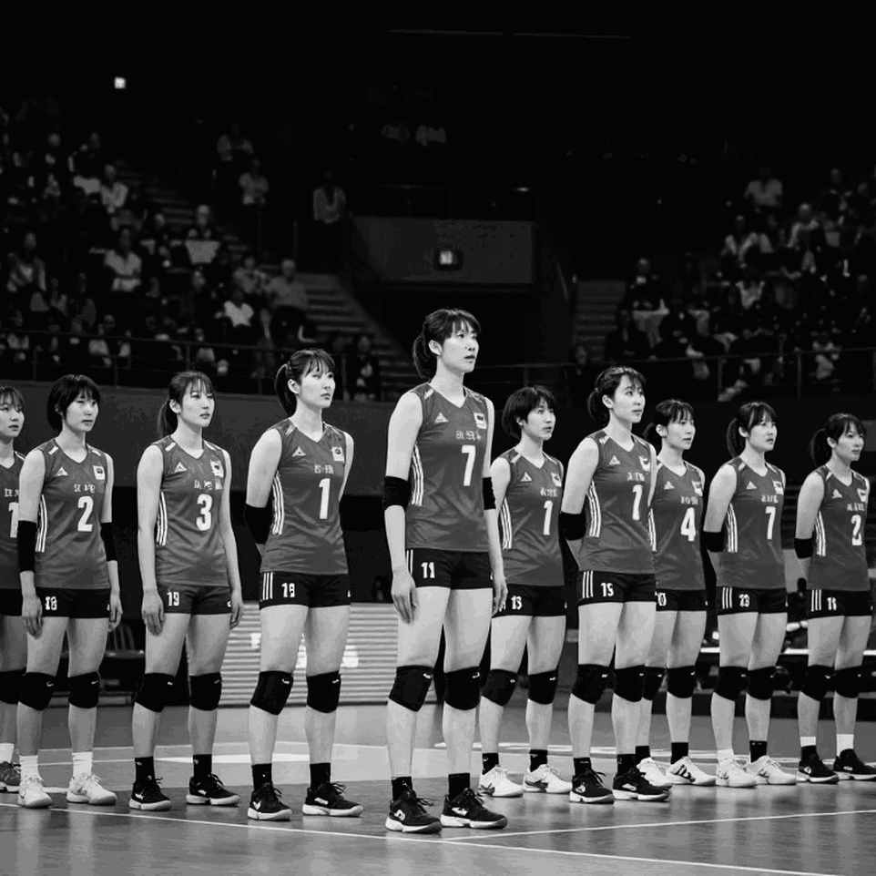 Nebraska quét Creighton 3-0 trước 15.405 khán giả: hai con số giải thích cả trận đấu