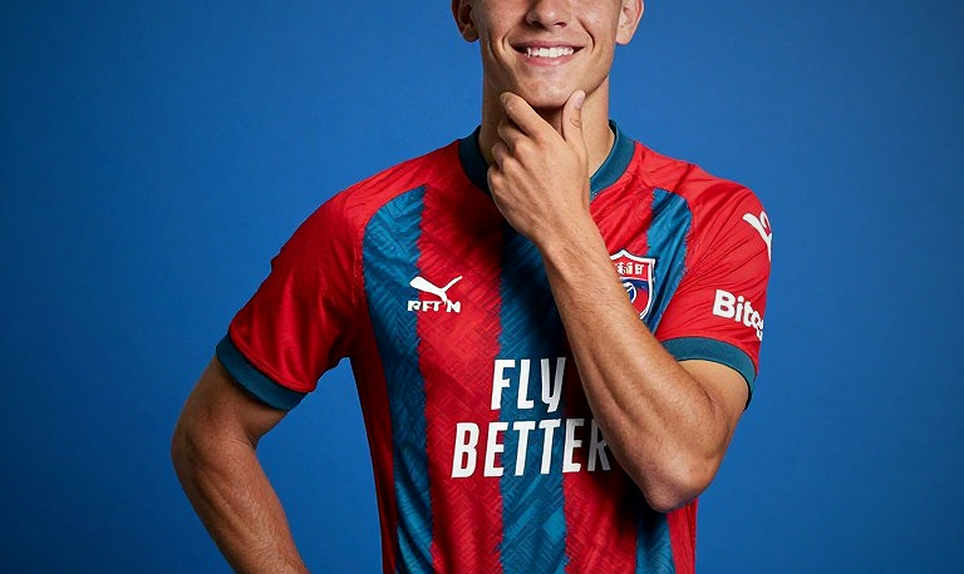 Chelsea paid €60m for Marco Palestra — and the printer still hasn't given up a single page Chelsea paid €60m for Marco Palestra — and the printer still hasn't given up a single page